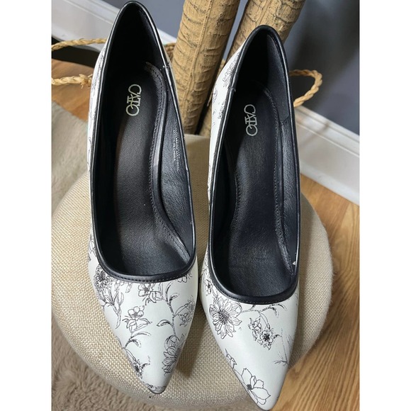 Escarpins à Talons Hauts Style 'Granny' Cato Shoes - Taille 9 US, Largeur W, Occasion Très Bon état